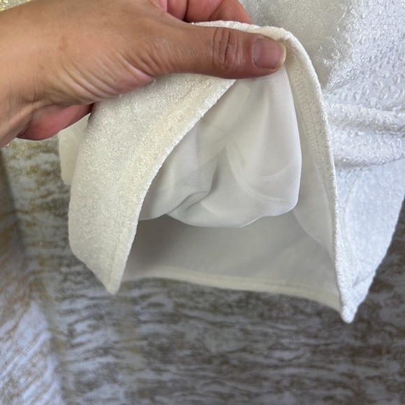 Joseph Ribkoff Off White Textured Camisole Style Top Size 10 - Picture 7 of 13